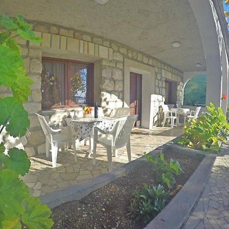 Apartments Dalmatia Blue Mlini Bagian luar foto
