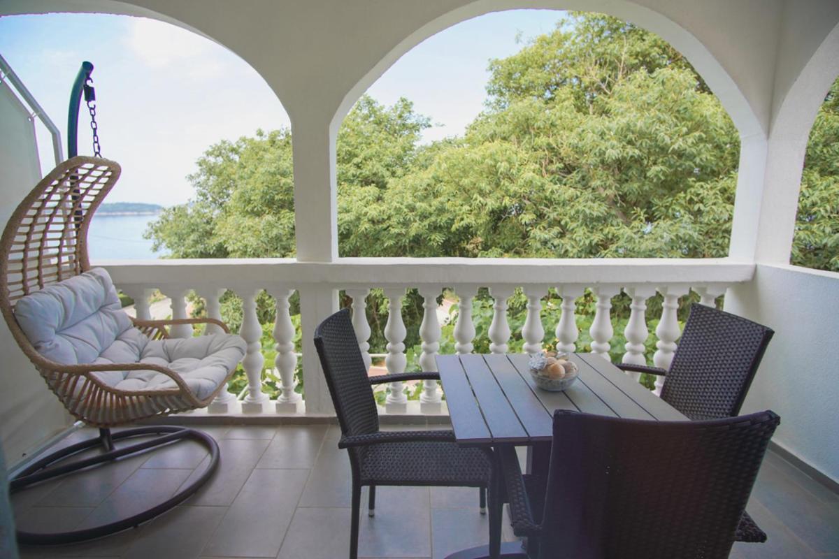 Apartments Dalmatia Blue Mlini Bagian luar foto