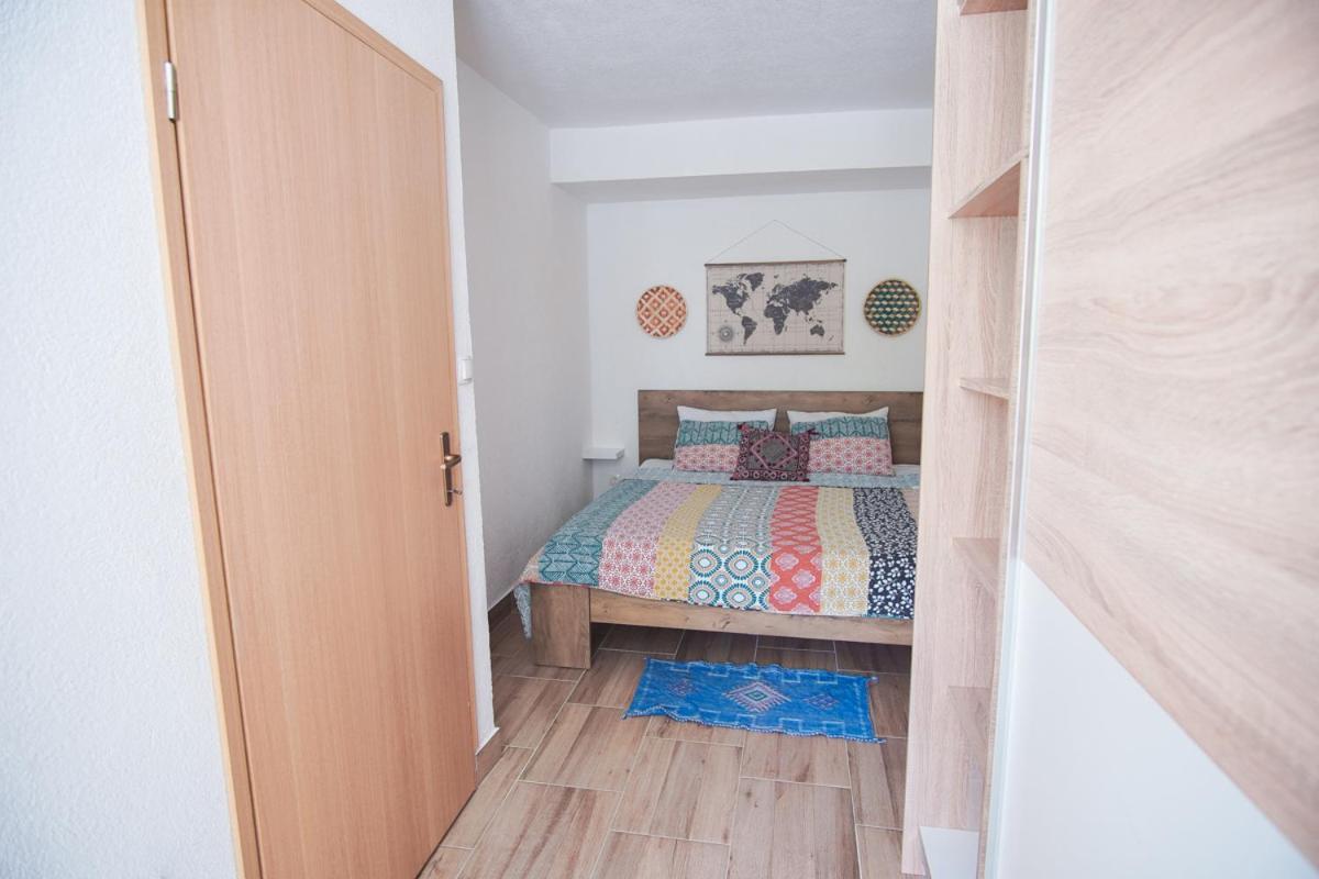 Apartments Dalmatia Blue Mlini Bagian luar foto