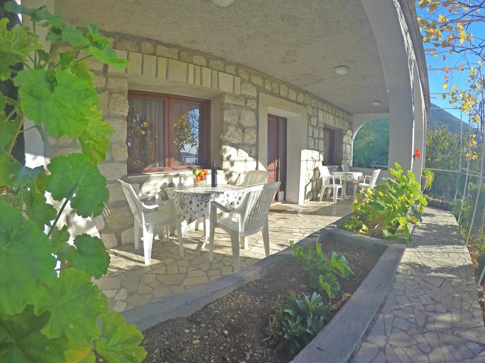 Apartments Dalmatia Blue Mlini Bagian luar foto